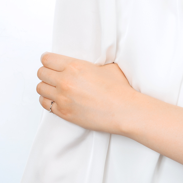 ホワイトゴールドピンキーリング