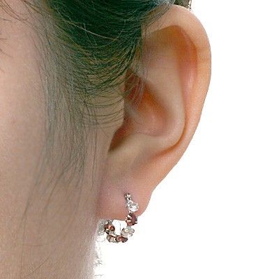 ホワイトゴールドフープピアス