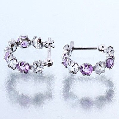 ホワイトゴールドフープピアス