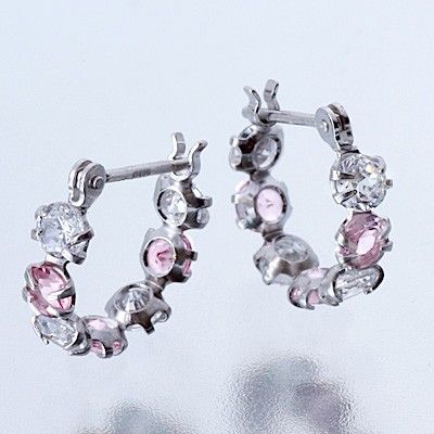 ホワイトゴールドフープピアス