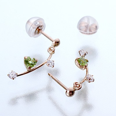 ピンクゴールドスタッドピアス