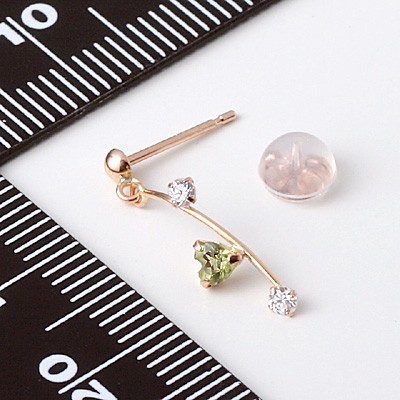 ピンクゴールドスタッドピアス