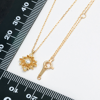 イエローゴールドネックレス