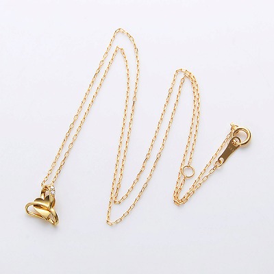 ゴールドネックレス