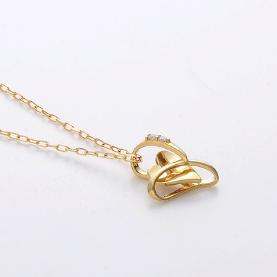 ゴールドネックレス