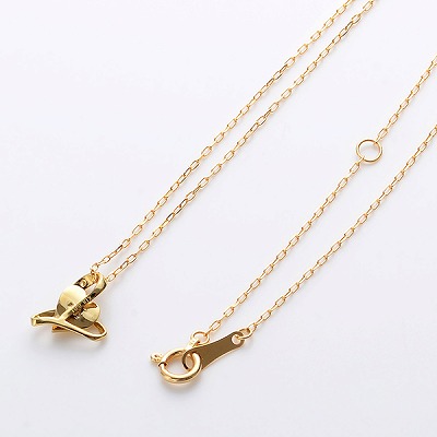 ゴールドネックレス