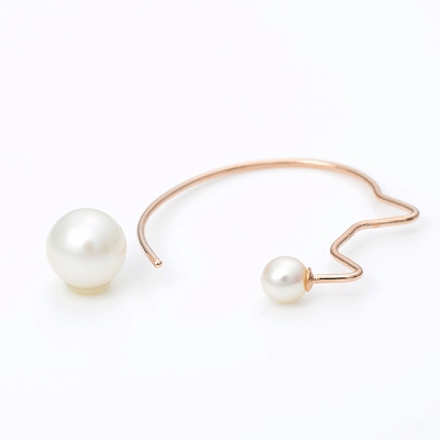 ピンクゴールドピアス