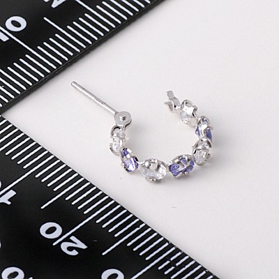 ホワイトゴールドフープピアス