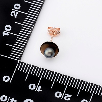 ピンクゴールドピアス