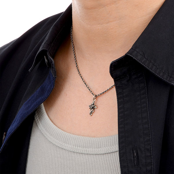 シルバーネックレス