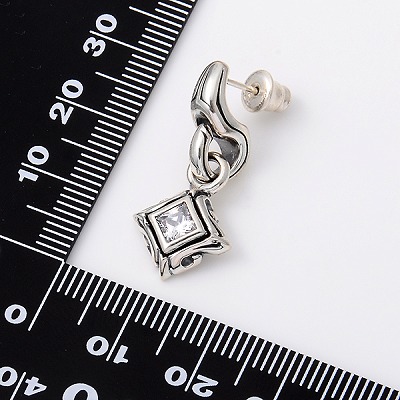 シルバースタッドピアス(片耳用)