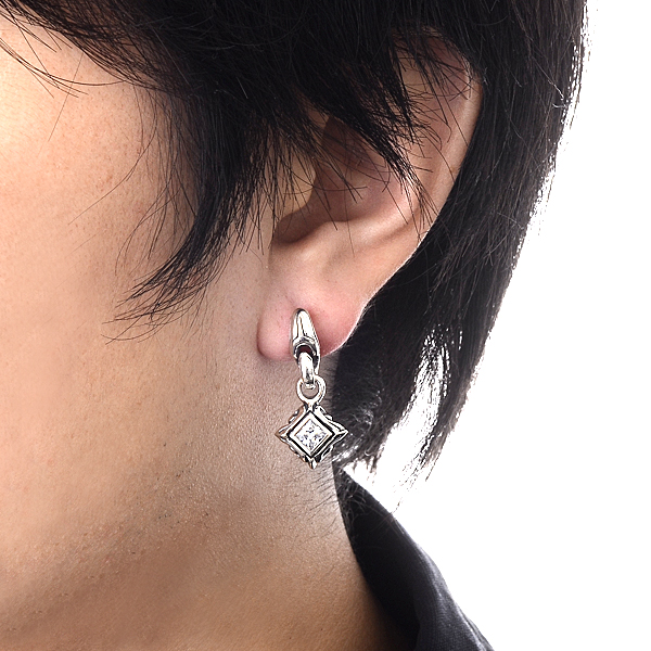 シルバースタッドピアス(片耳用)