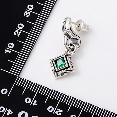 シルバースタッドピアス(片耳用)