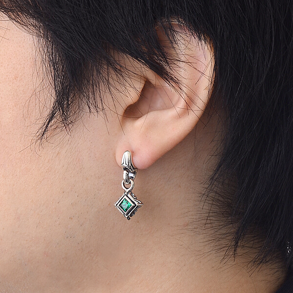 シルバースタッドピアス(片耳用)