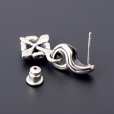 シルバースタッドピアス(片耳用)