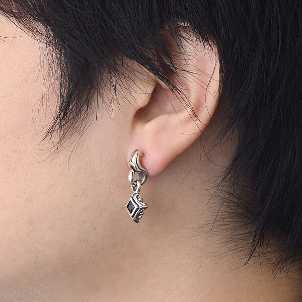 シルバースタッドピアス(片耳用)