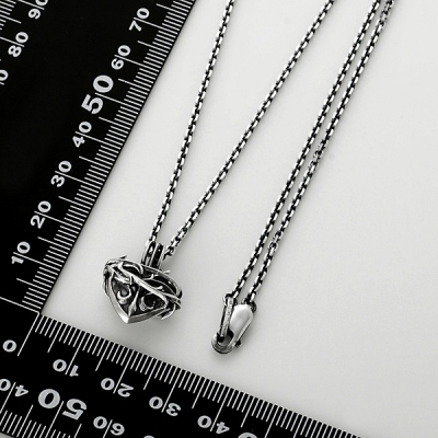 シルバーネックレス