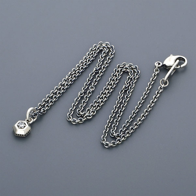 シルバーネックレス