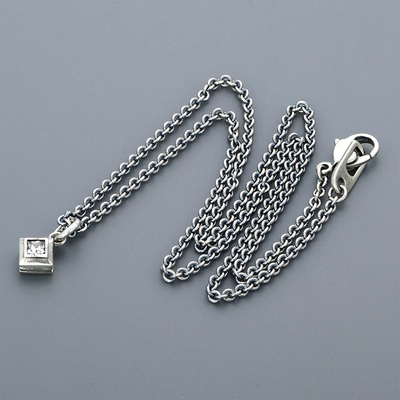 シルバーネックレス