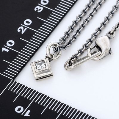 シルバーネックレス