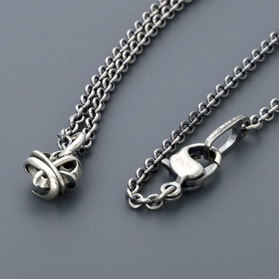 シルバーネックレス