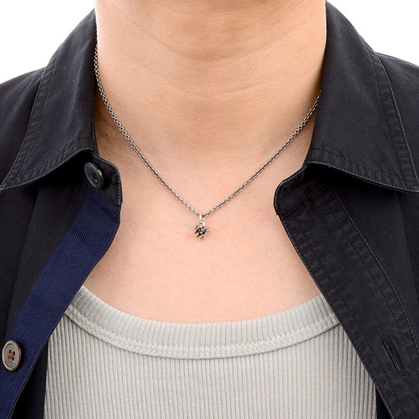 シルバーネックレス