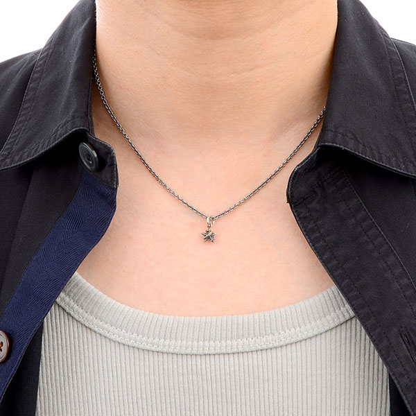 シルバーネックレス