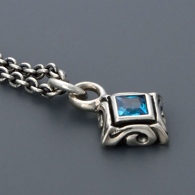 シルバーネックレス