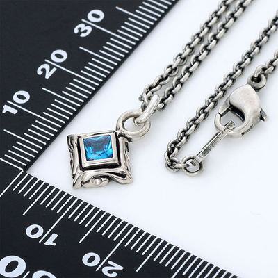 シルバーネックレス