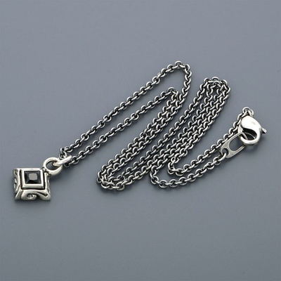 シルバーネックレス