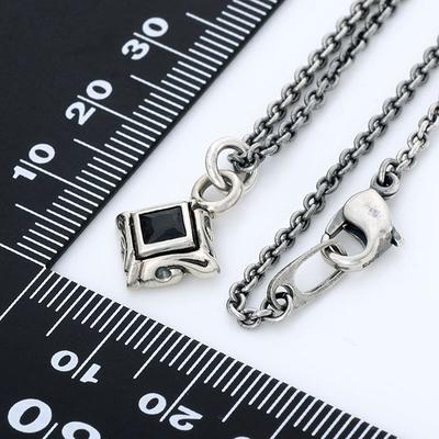 シルバーネックレス