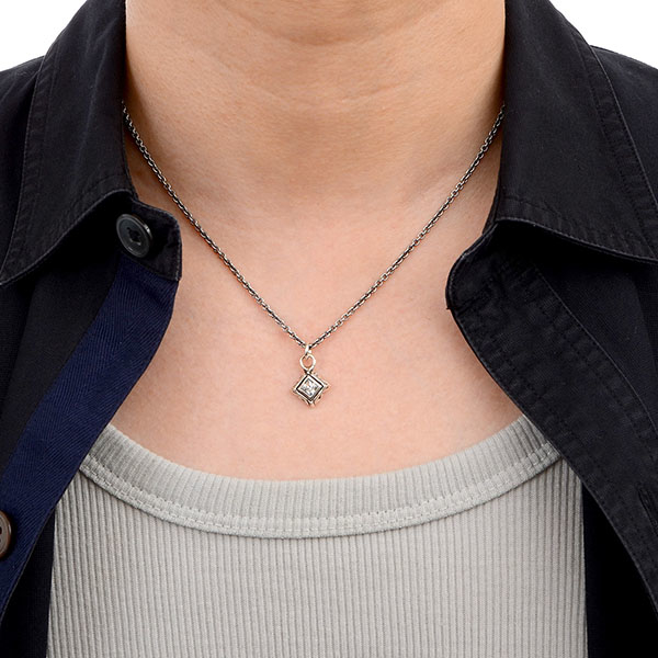 シルバーネックレス