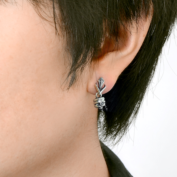 シルバースタッドピアス(片耳用)