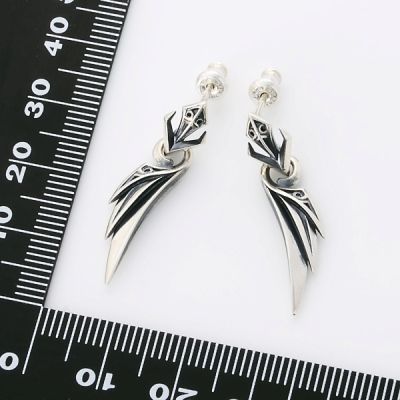 シルバースタッドピアス