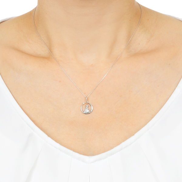 ホワイトゴールドネックレス