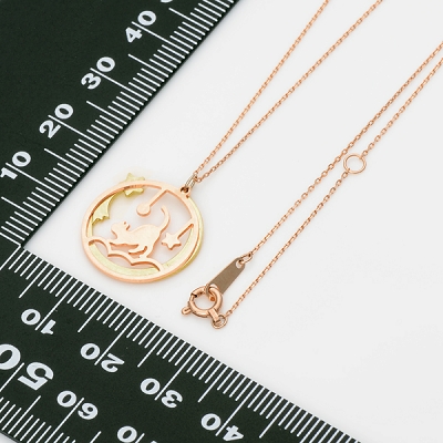 ピンクゴールドネックレス