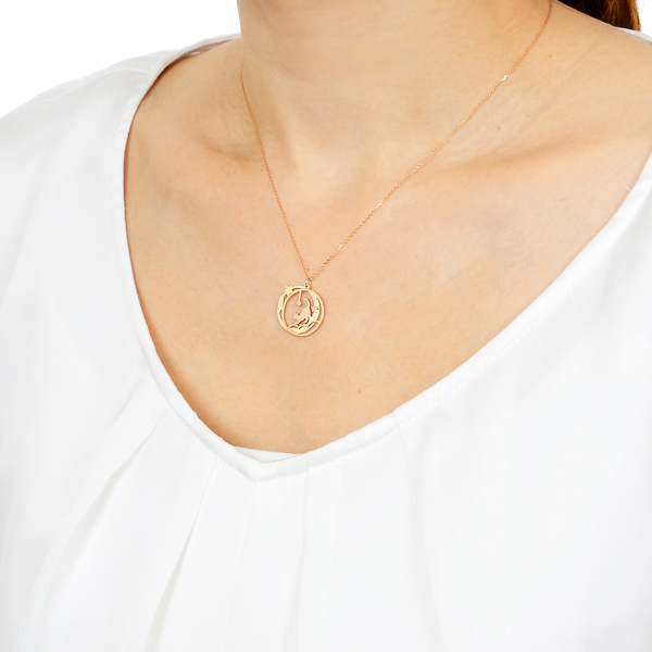 ピンクゴールドネックレス