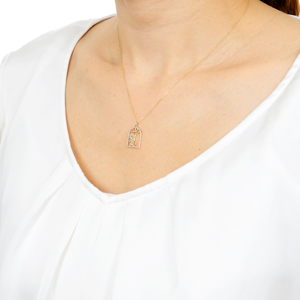 イエローゴールドネックレス