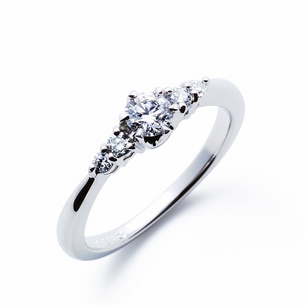 THE KISS Anniversary プラチナエンゲージリング