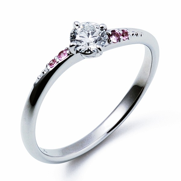 THE KISS Anniversary プラチナエンゲージリング