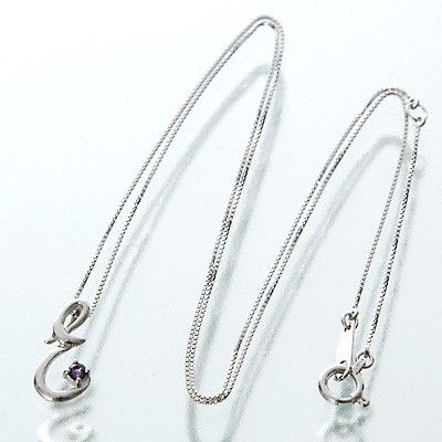 ホワイトゴールドネックレス