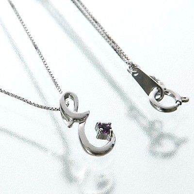 ホワイトゴールドネックレス