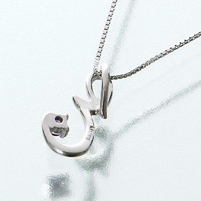 ホワイトゴールドネックレス