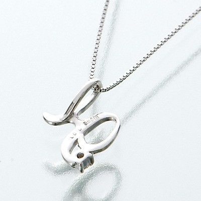 ホワイトゴールドネックレス