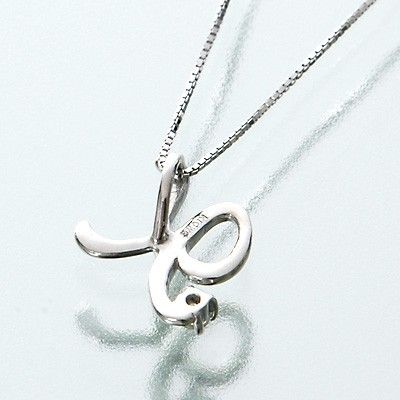 ホワイトゴールドネックレス