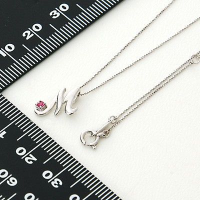 ホワイトゴールドネックレス