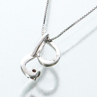 ホワイトゴールドネックレス