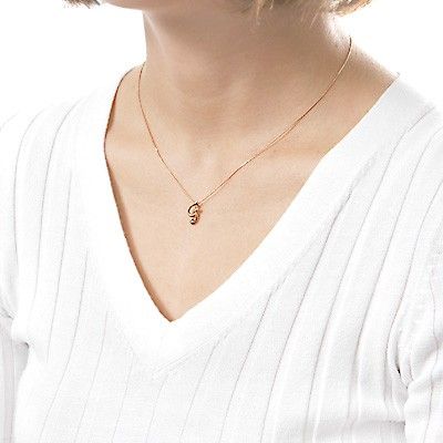 ピンクゴールドネックレス