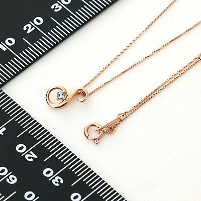 ピンクゴールドネックレス