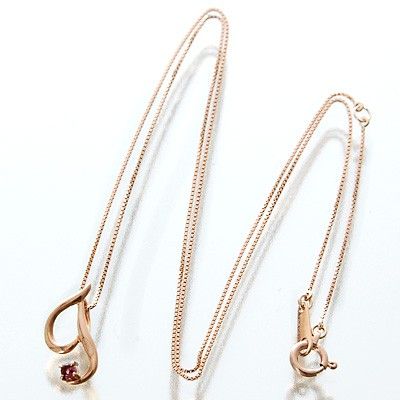 ピンクゴールドネックレス